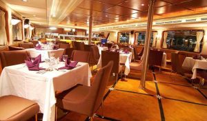 ล่องเรือ Grand pearl