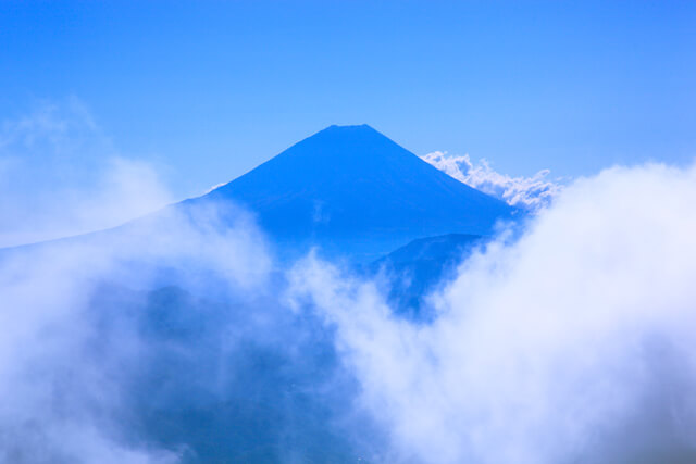 “มาสิ” พาชมความสวยงามของภูเขาไฟฟูจิ ทั้ง 12 เดือน
