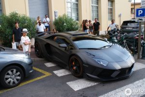 Lamborghini Aventador LP1600-4