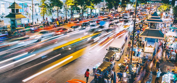 บินโดรนในกรุงเทพ