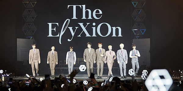 ภาพบรรยากาศคอนเสิร์ต ศิลปินเกาหลี วง EXO