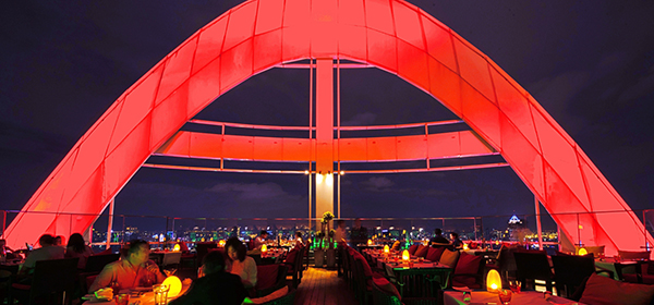 Red Sky วิว 360 องศา พร้อมแสงไฟยามค่ำคืน