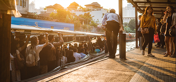 เรื่อด่วนในชั่วโมงเร่งรีบ