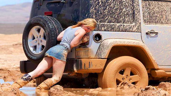 รถติดหล่ม อย่าตกใจ ทำตามนี้!