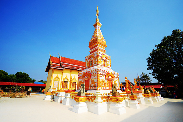 พระธาตุประจำวันคนเกิดวันจันทร์ และวันอังคาร