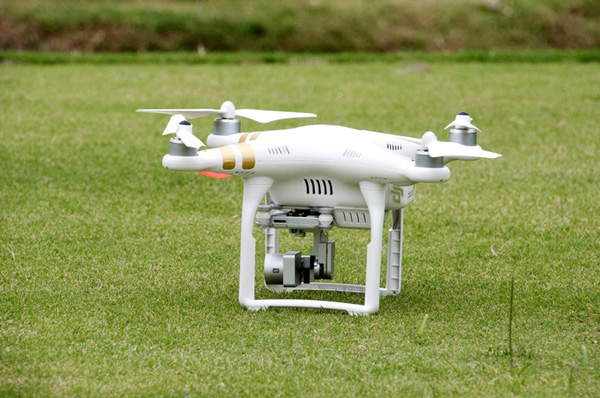 พัฒนา โดรน สู่วงการ การเกษตร