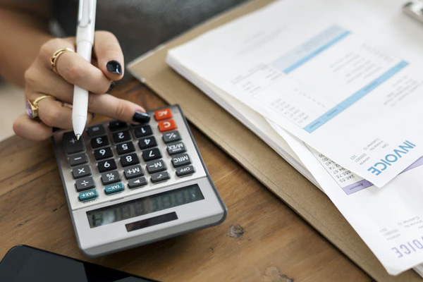 ฐานเงินเดือนระหว่าง 12,000 – 15,000 บาท สมัครบัตรกดเงินสด KTC Proud ดีหรือเปล่า