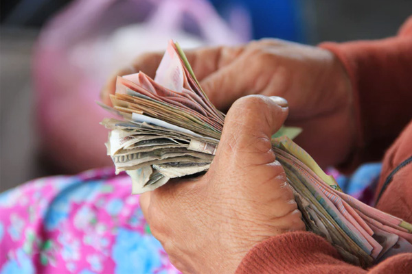 กู้เงินด่วนนอกระบบ ดีจริงหรือเปล่า