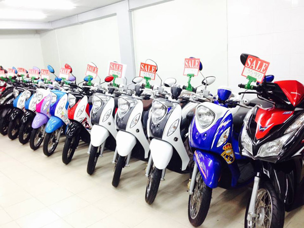 ซื้อรถมอเตอร์ไซค์มือสอง หรือมือ 1 ดีกว่ากัน?