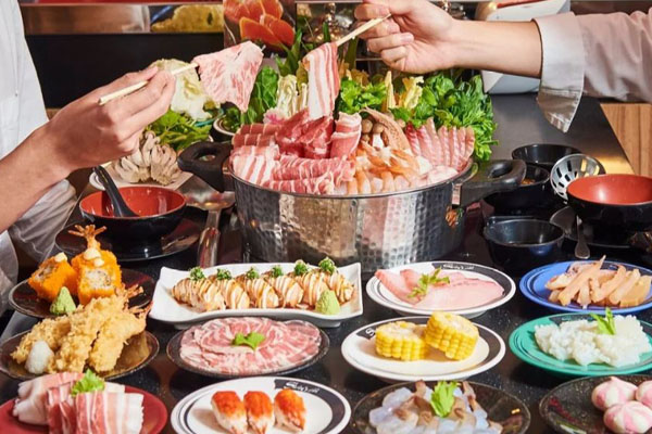 กินครบอิ่มคุ้มกับบัตรเครดิตอิออน