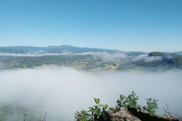 ผาหมวก จังหวัดเลย