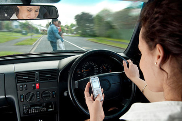 เรื่องอันตรายสำหรับผู้หญิงเวลาขับรถ