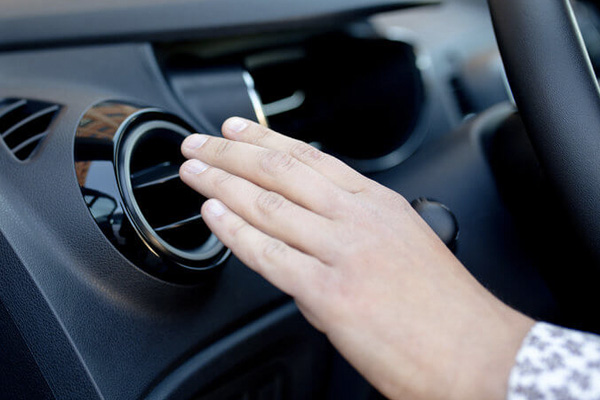 สาเหตุอะไรที่ทำให้แอร์รถเราไม่เย็นบ้างนะ?