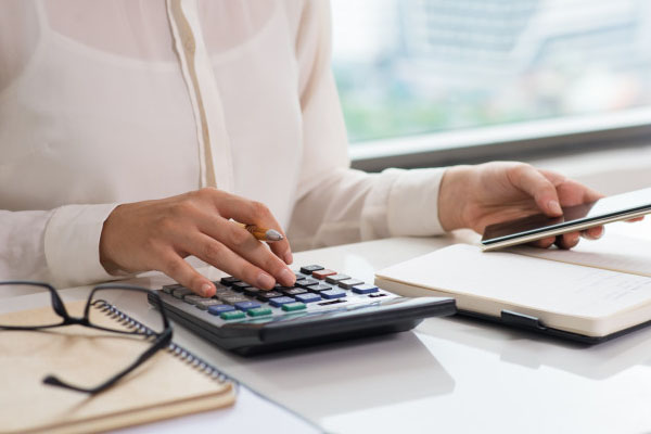 ติดหนี้บัตรเครดิตหลายใบ ควรจะทำยังไงดี?