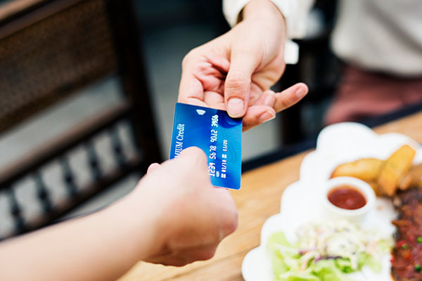 ทำไมถึงไม่ควรทำธุรกรรมแทนคนอื่น