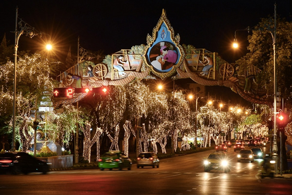 ถนนราชดำเนิน