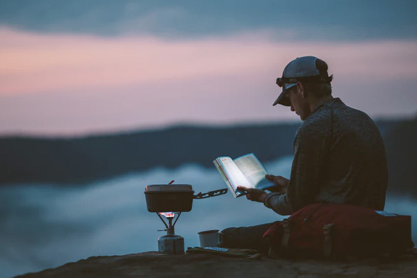 หาความรู้ใหม่ อ่านหนังสือ