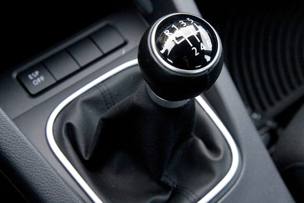 6 วิธีดูแลรักษาเกียร์ออโต้ ให้ใช้งานได้นาน