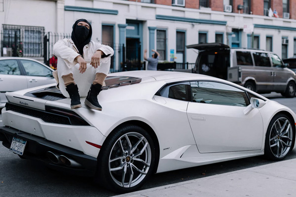 มาดูแลรถสีขาว ให้ดูไม่หมองกันเถอะ!