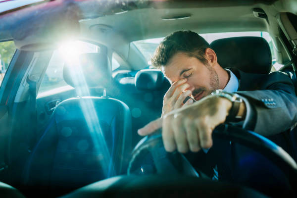 ติดเครื่องรถยนต์นอน อันตรายหรือไม่?