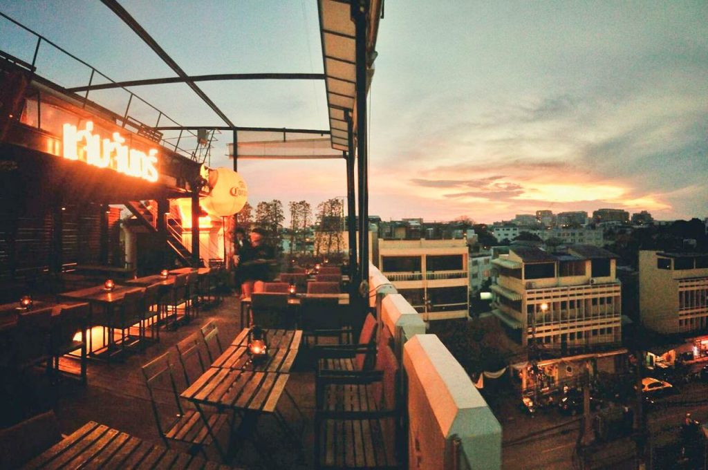 เปิดร้านแฮงเอาท์สไตล์คนโสด กับโปรโมชั่นบัตรเครดิตธนชาต