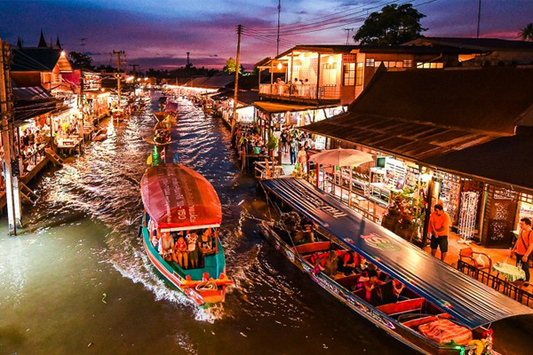 ตลาดน้ำอัมพวา จังหวัด สมุทรสงคราม