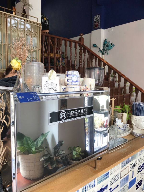 A Clay Cafe ร้านกาแฟสำหรับคนรักเซรามิค