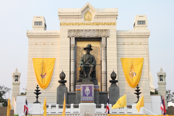 วันจักรี มีความสำคัญอย่างไร?