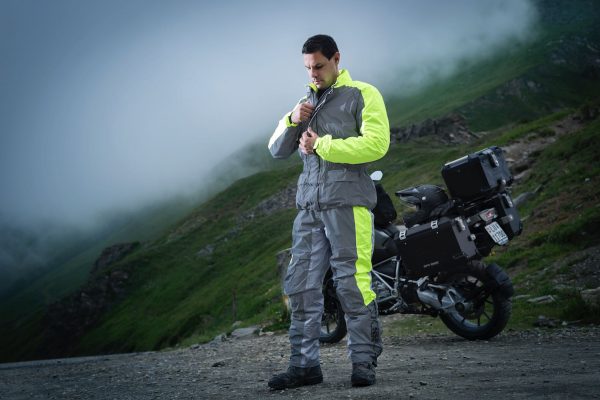 ไอเทมกันฝนสำหรับคนขี่มอเตอร์ไซค์