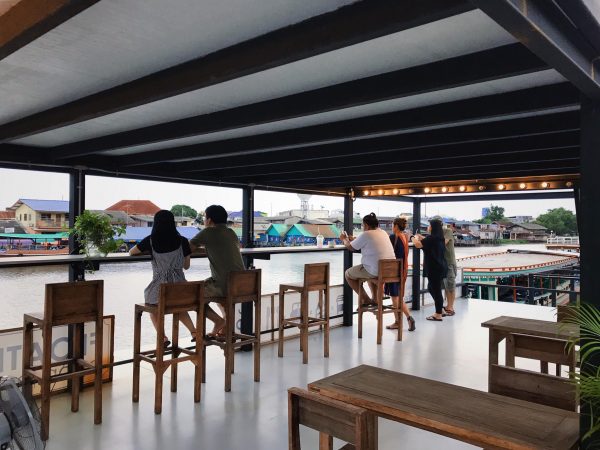 ส่อง 5 ร้านกาแฟริมน้ำ บรรยากาศดี กาแฟอร่อย