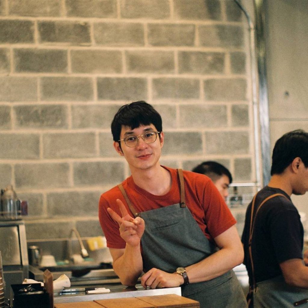 จับตาดู บาริสต้าสุดหล่อ ตัวหอมกลิ่นกาแฟ