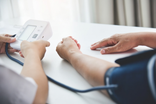 5 เทคนิคง่าย ๆ ดูแลผู้สูงอายุให้สุขภาพดี