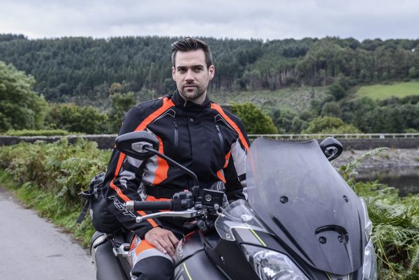 5 อุปกรณ์เซฟตี้ขี่มอเตอร์ไซค์ ที่เหล่าไบค์เกอร์ต้องมี