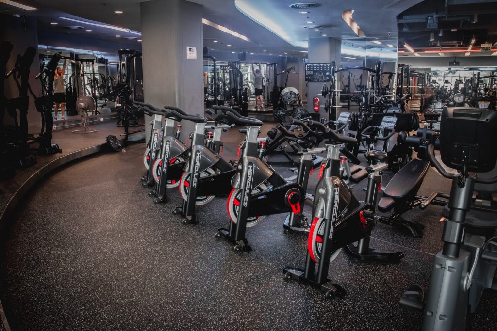 แนะนำฟิตเนสเปิด 24 ชั่วโมง ออกกำลังกายได้ตั้งแต่ดึกยันเช้า