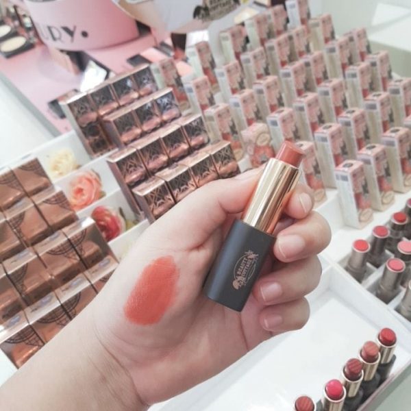 สวยโดนใจได้คะแนน x3 ช้อปเครื่องสำอางกับบัตรเครดิต KTC