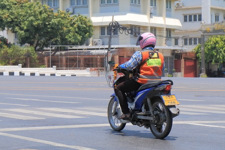มอเตอร์ไซค์รับจ้าง ทำประกันแบบไหนดี