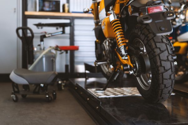 น้ำมันเครื่องมอเตอร์ไซค์ เลือกแบบไหนดี