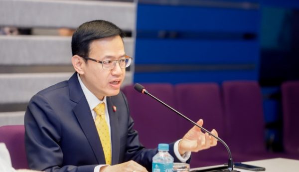 คปภ. ผ่อนผันเก็บเบี้ยประกันรถยนต์นาน 6 เดือน รับมือโควิด-19