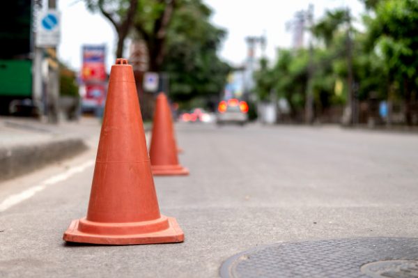 เช็คด่วน! จังหวัดล็อกดาวน์ ห้ามเข้า-ออก สะกัดโควิด-19