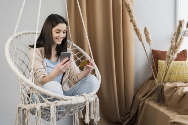 สมัคร บัตรเครดิตใบแรก เลือกแบบเครดิตเงินคืน ดีมั้ย