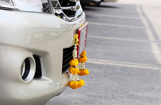 วิธีไหว้แม่ย่านางรถเสริมสิริมงคล ต้องใช้ของไหว้อะไรบ้าง