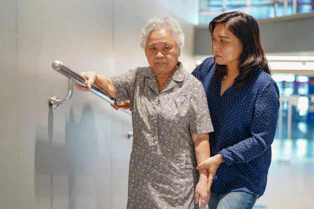 แต่งบ้าน อย่างไรให้ปลอดภัย ลดอุบัติเหตุ สำหรับผู้สูงอายุ