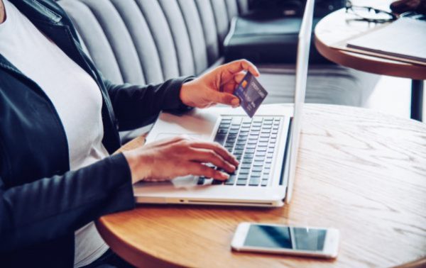 เปรียบเทียบ บัตรเครดิตเงินคืน ยอดนิยม 2563