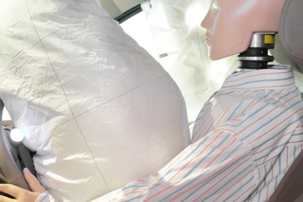 ถุงลมนิรภัยสำคัญยังไง มีระบบการทำงานอย่างไร