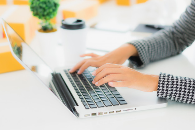 บัตรเครดิตช้อปปิ้งออนไลน์ ใบไหนตอบโจทย์ที่สุด