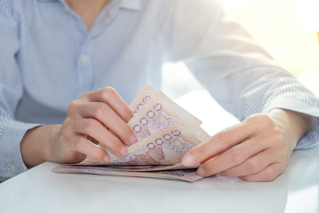 ตรวจลอตเตอรี่ ตรวจหวย แล้วถูกรางวัล ต้องไปขึ้นเงินที่ไหน.jpg