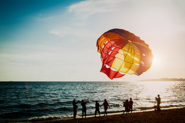 ประกันเดินทางในประเทศ เลือกแบบไหนให้เหมาะกับตัวเอง.jpg