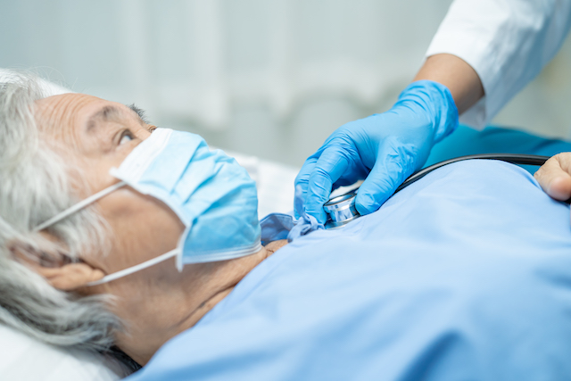 ห้เข้ารับบริการต่อเนื่องได้ที่หน่วยบริการรัฐ และ รพ.เอกชน ในระบบบัตรทองได้.jpg