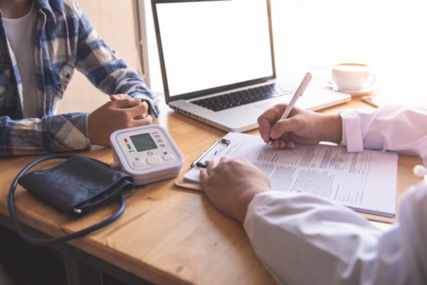 ขนส่งฯ ระบุ ต่อใบขับขี่ ทำใบขับขี่ ต้องใช้ใบรับรองแพทย์ เริ่ม 19 ก.พ. 64