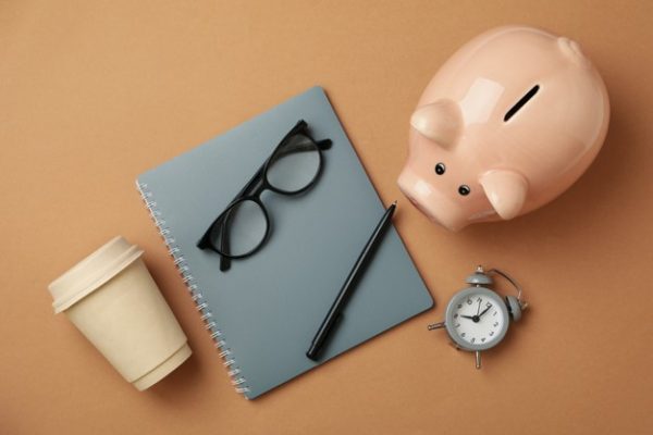 ช่วง COVID-19 ระลอกใหม่ ประหยัดค่าใช้จ่ายได้อย่างไรบ้าง